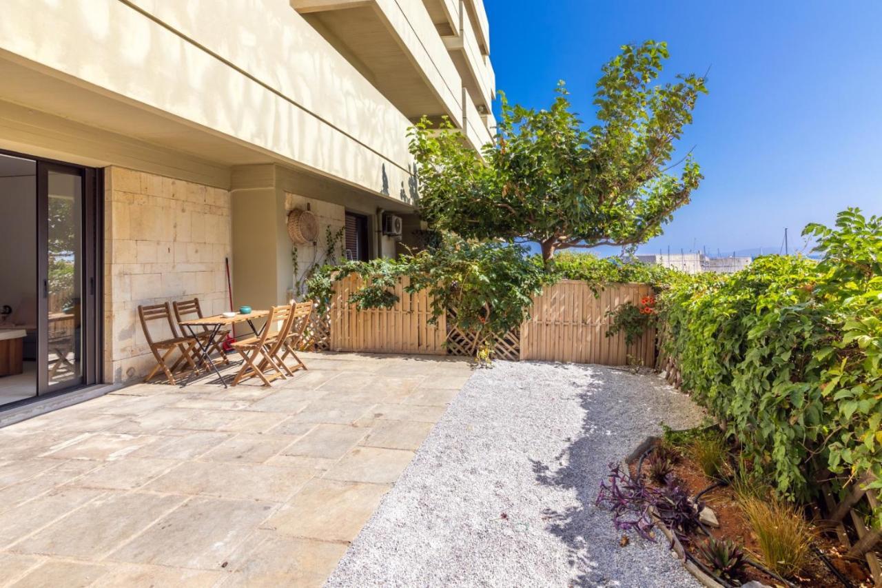 Appartement City Center With Free Parking And Port Side View à Héraklion Extérieur photo