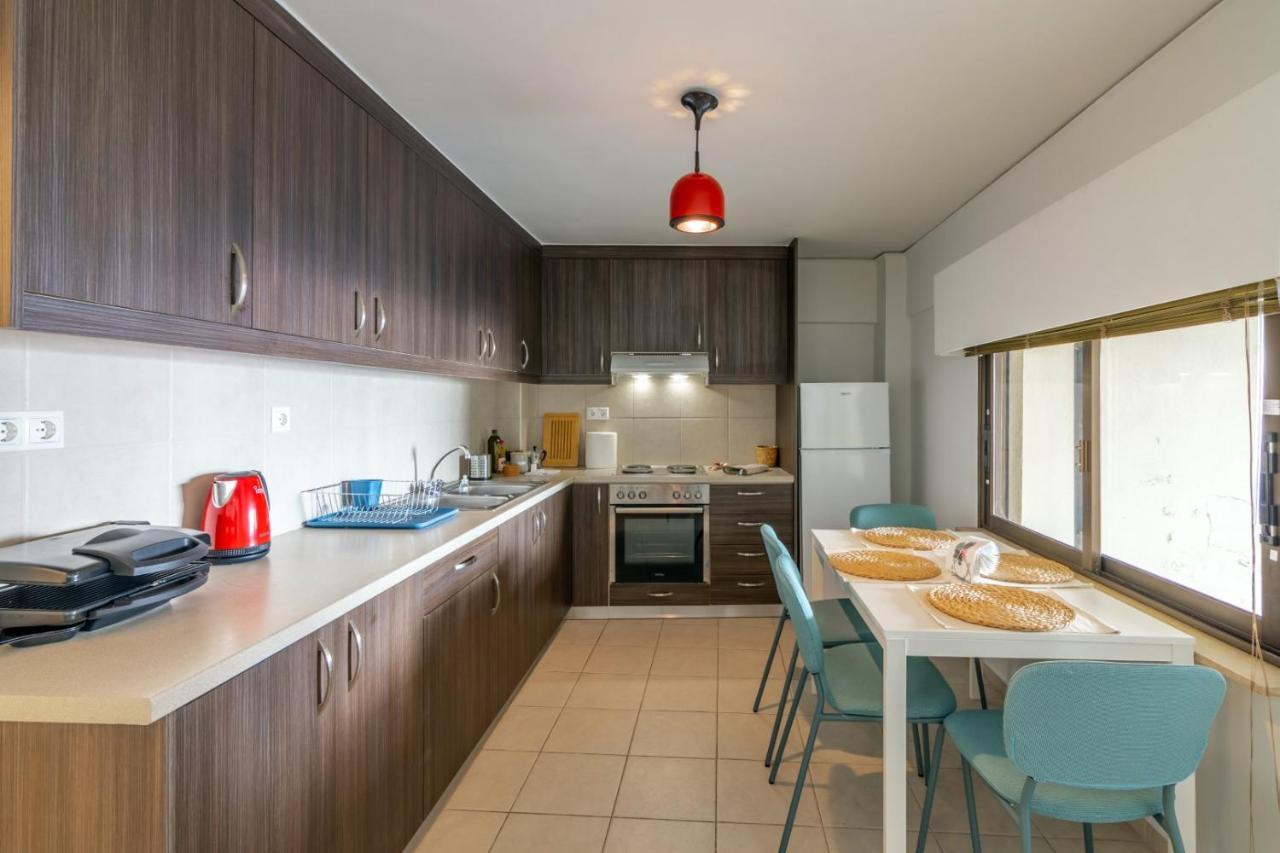 Appartement City Center With Free Parking And Port Side View à Héraklion Extérieur photo